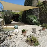 Bed & Breakfast Le Jas De Peguier 4*