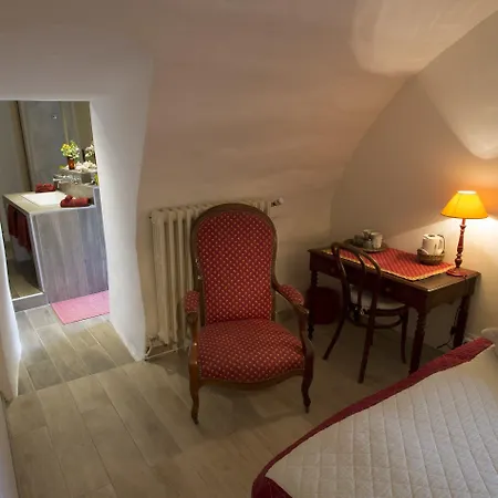 Le Jas De Péguier Couette-café 4*