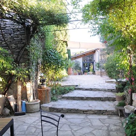 فندق مبيت وإفطار Le Jas De Peguier 4*