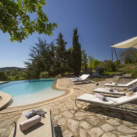 Bed and Breakfast Le Jas De Peguier 3*