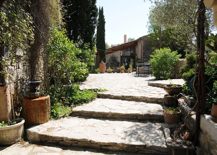 Couette-café Le Jas De Péguier 4*