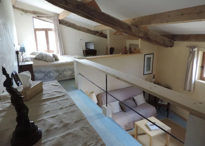 Le Jas De Péguier Couette-café