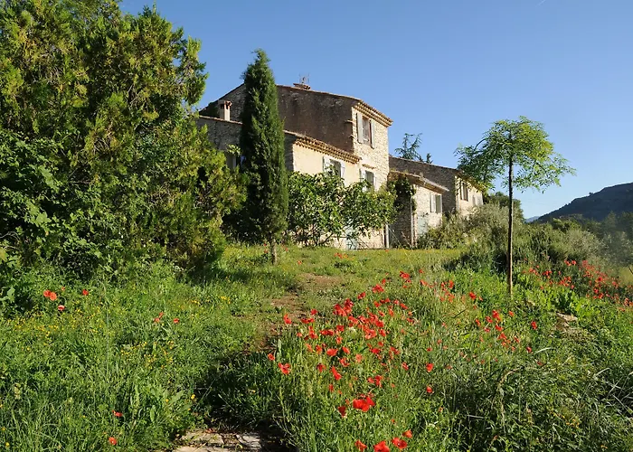 Le Jas De Péguier 4*