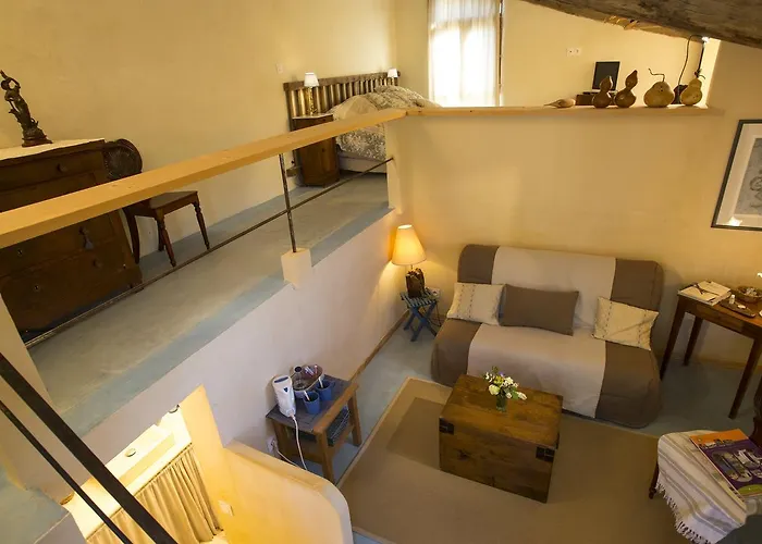 Le Jas De Péguier 4*