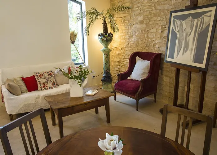 Le Jas De Péguier 4*