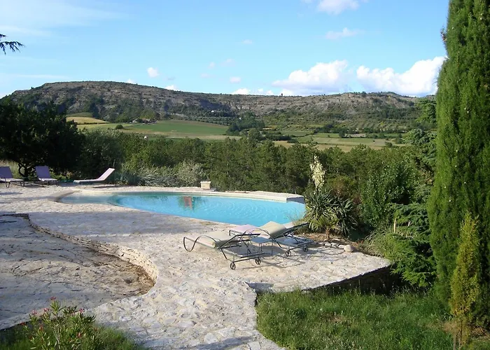 Couette-café Le Jas De Péguier 4*